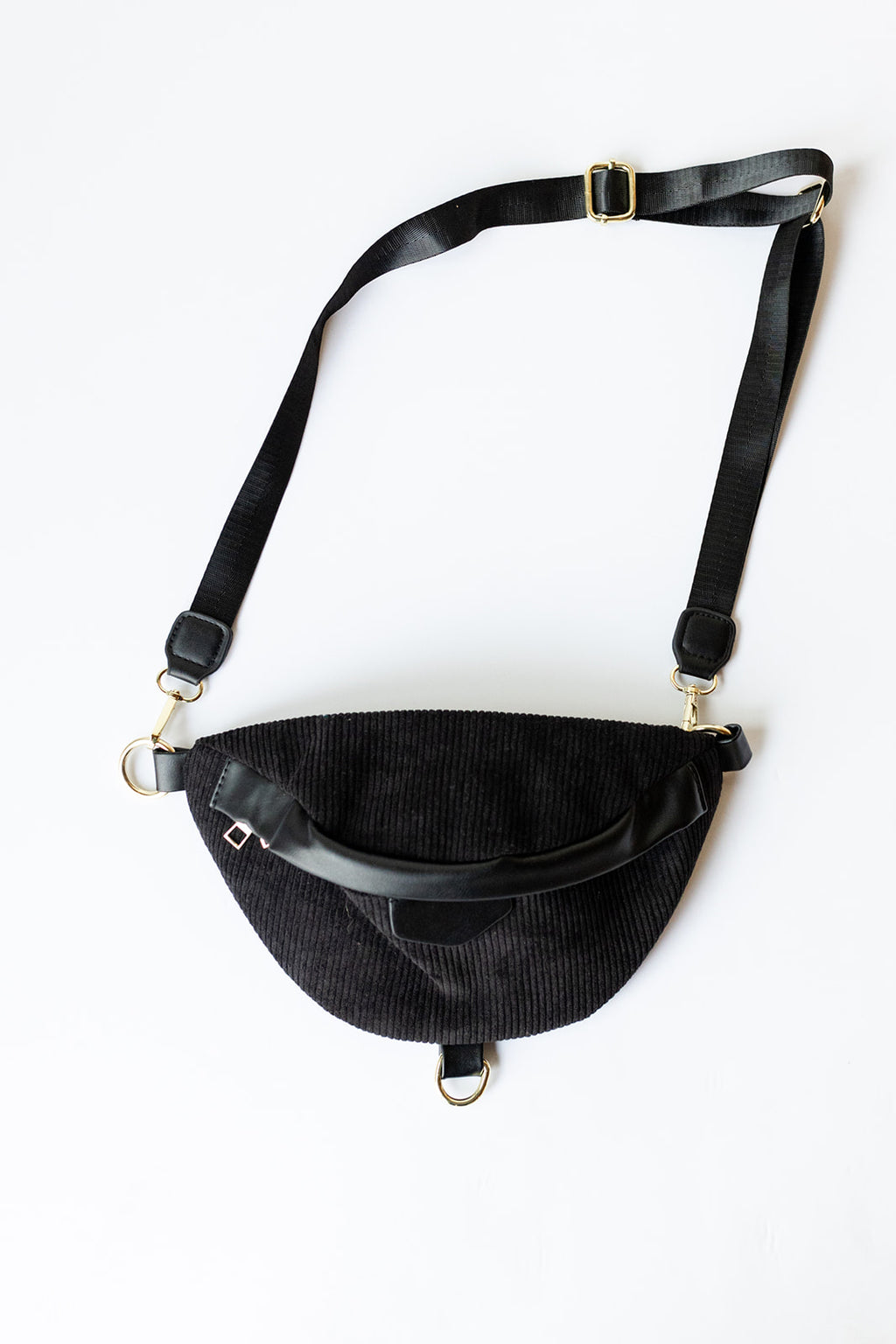 mode, lila fanny pack