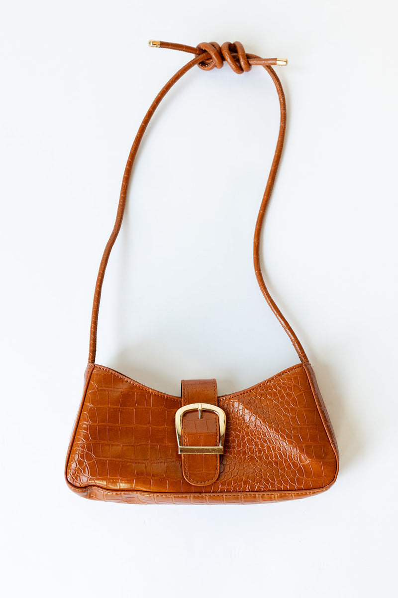 the minimalist shoulder bag