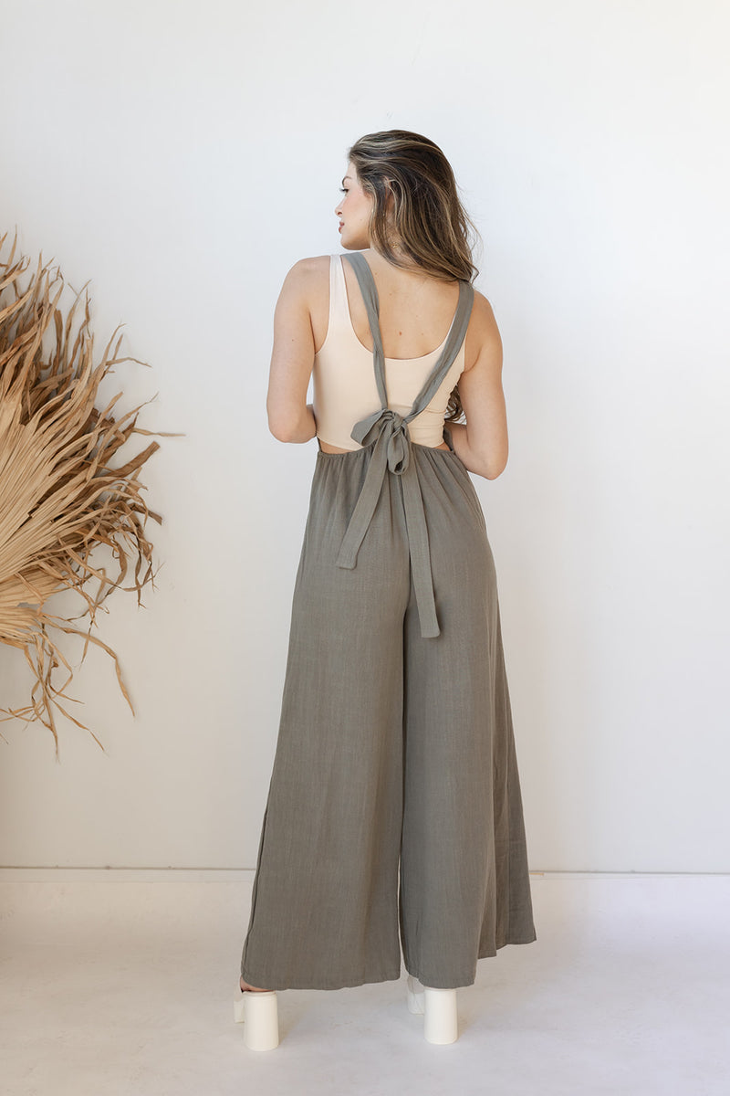 easy to love linen jumpsuit