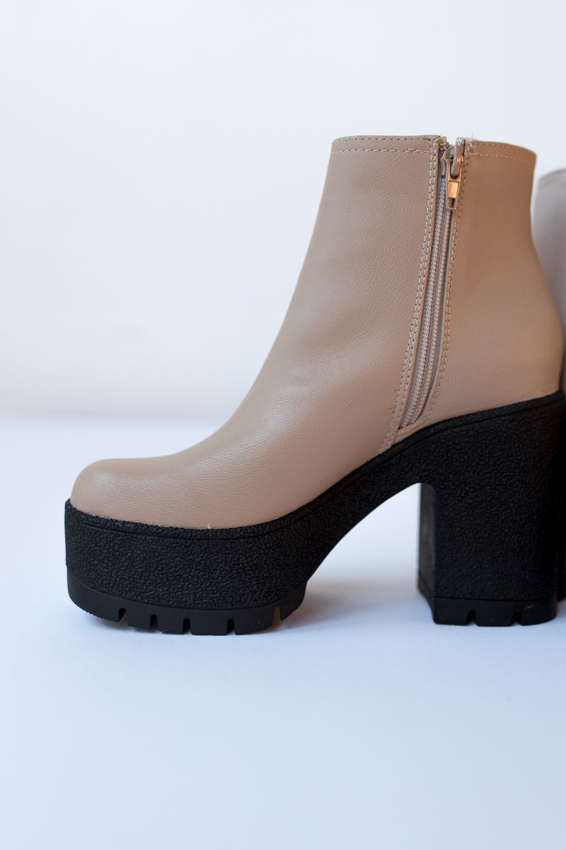 speedy chunky boot