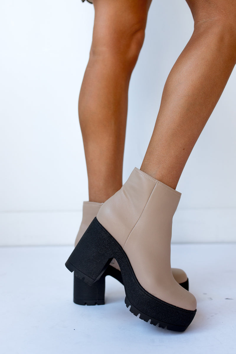 speedy chunky boot