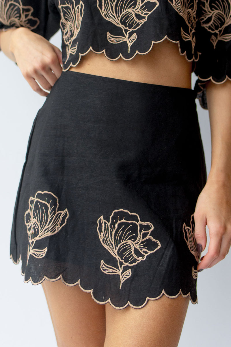 lily embroidered mini skirt